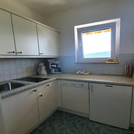 Haus Kraller-Urlaub Mit Seeblick Millstatt Exterior photo